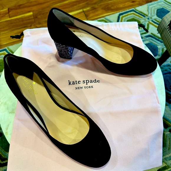 Kate Spade New York CHARLIZE HEELS
COLOR: BLACK GLITTER
STYLE #: S735001 - Picture 5 of 5